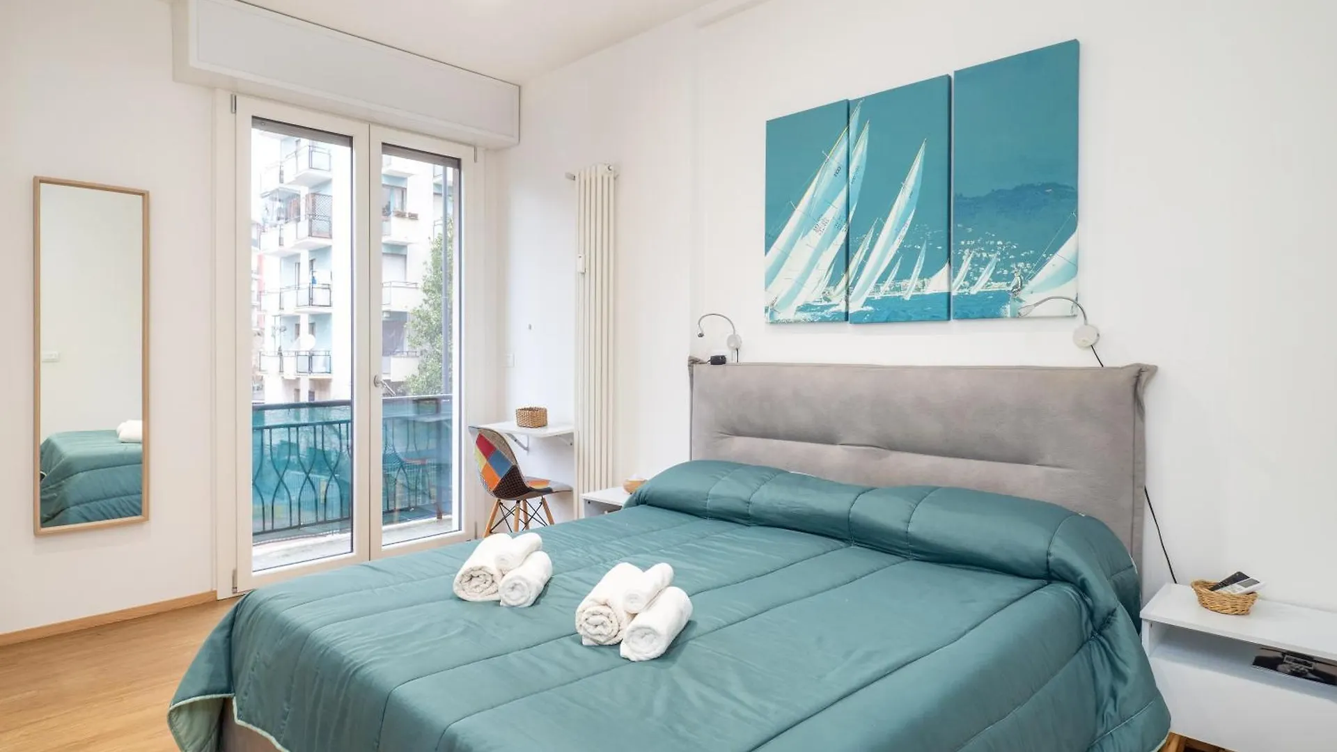 Apartment Milano 5 Guests - Modern Apt With Balcony Italy