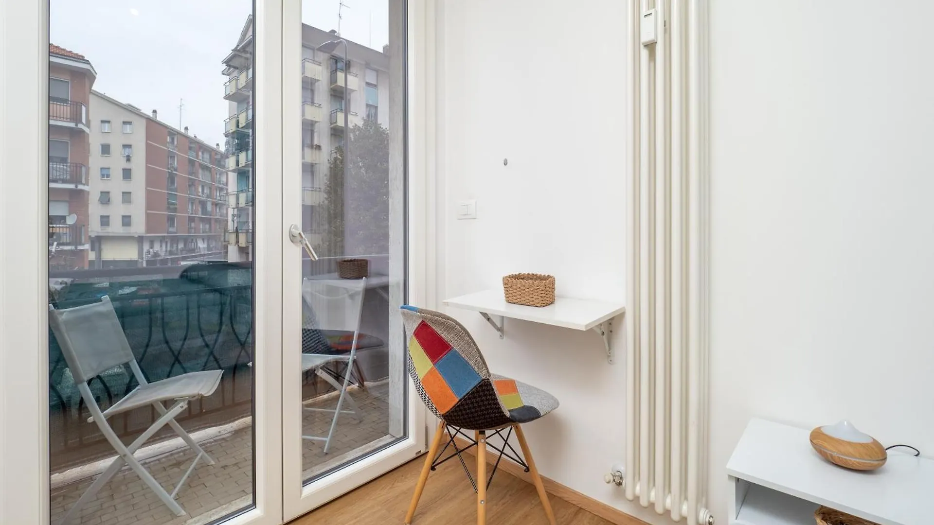 Milano 5 Guests - Modern Apt With Balcony Apartment